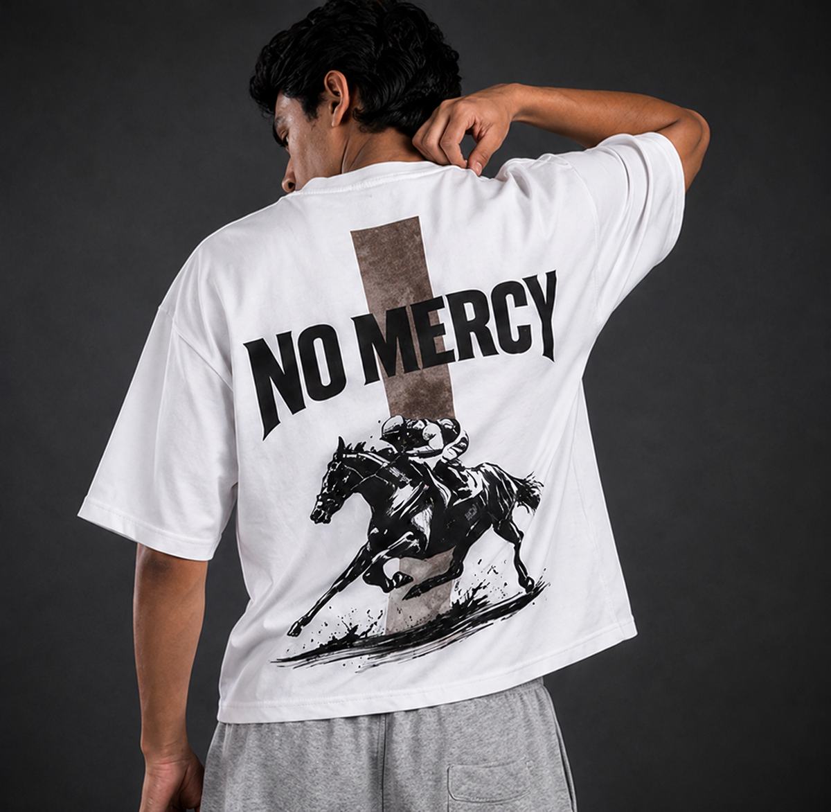 NO MERCY OVERSIZED T-SHIRT