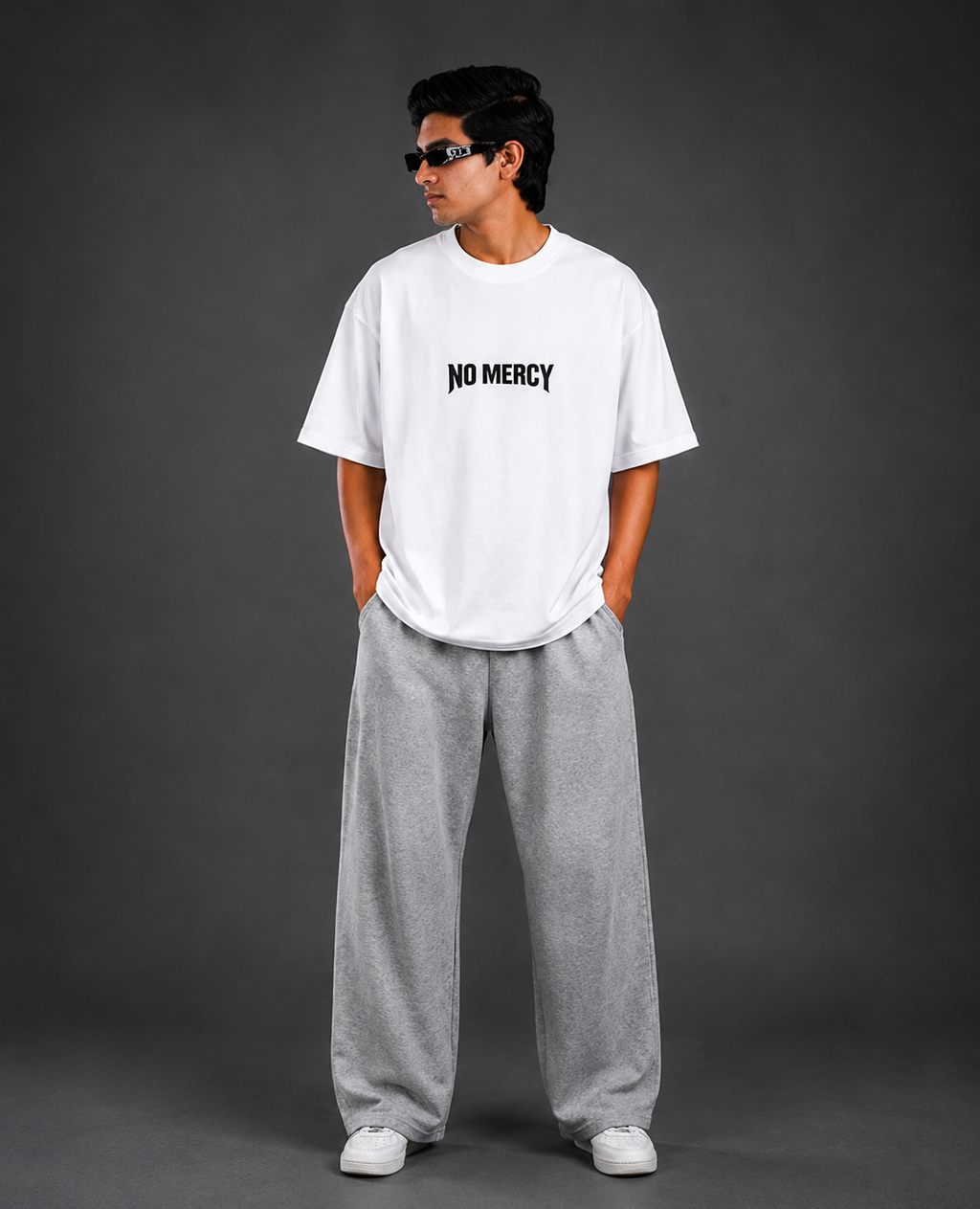 NO MERCY OVERSIZED T-SHIRT