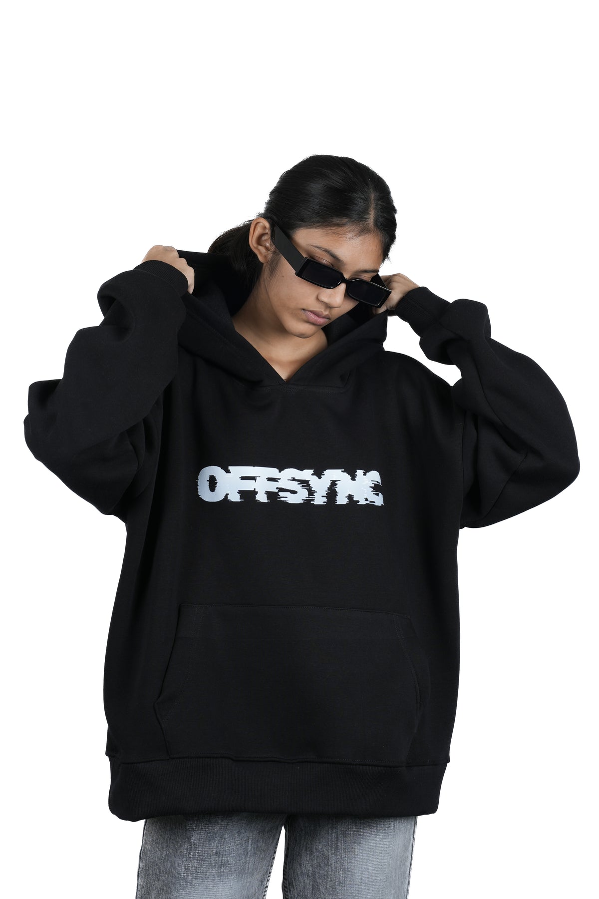 LIMITED RUN OVERSIZED HOODIE – OFF-WHITE
The Limited Run Oversized Hoodie is crafted for those who value rarity over repetition. Made from 100% premium cotton with a 360 GSM heavyweight construction, it offers a structured yet soft feel designed for eleva