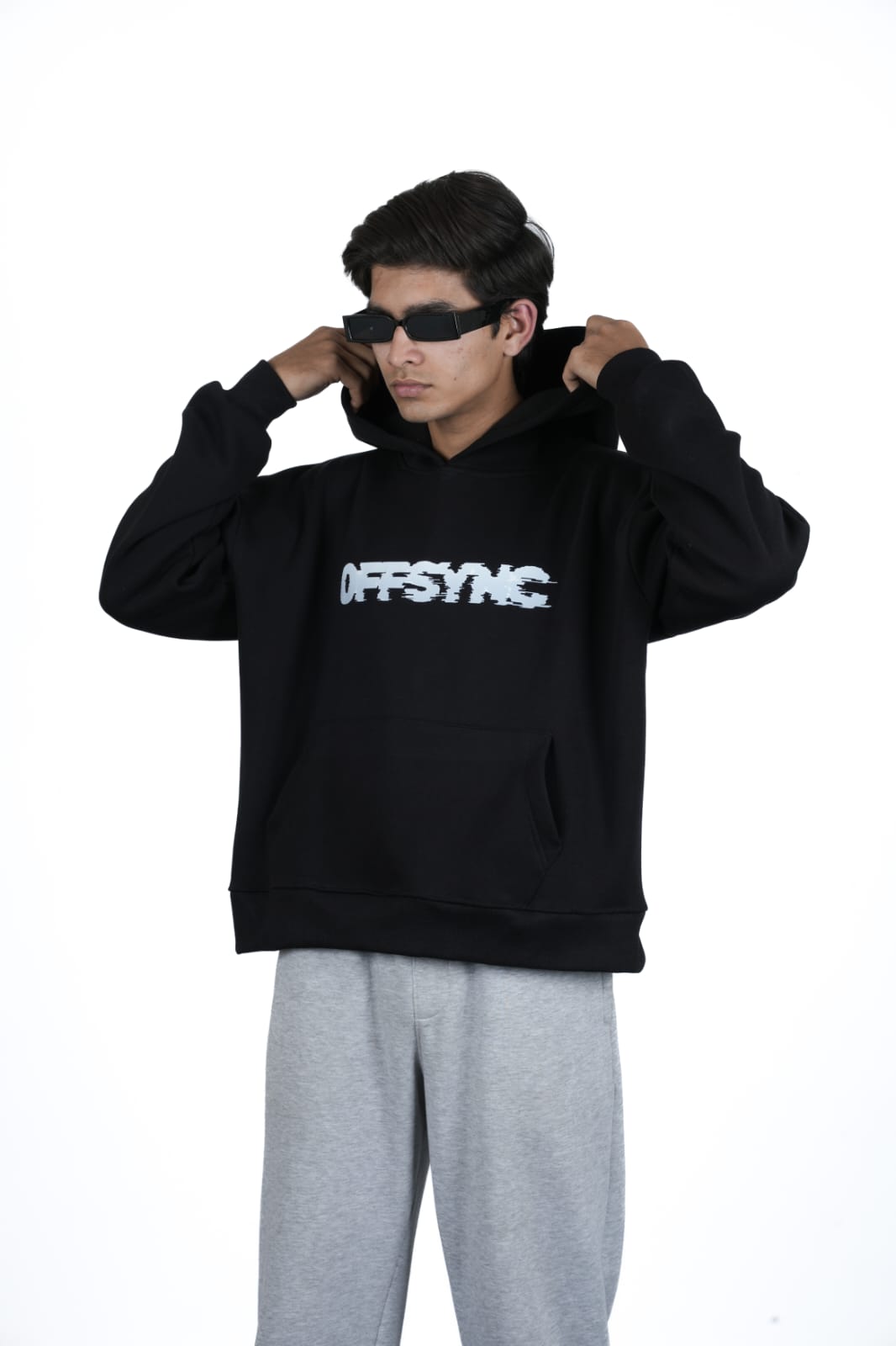 LIMITED RUN OVERSIZED HOODIE – OFF-WHITE
The Limited Run Oversized Hoodie is crafted for those who value rarity over repetition. Made from 100% premium cotton with a 360 GSM heavyweight construction, it offers a structured yet soft feel designed for eleva